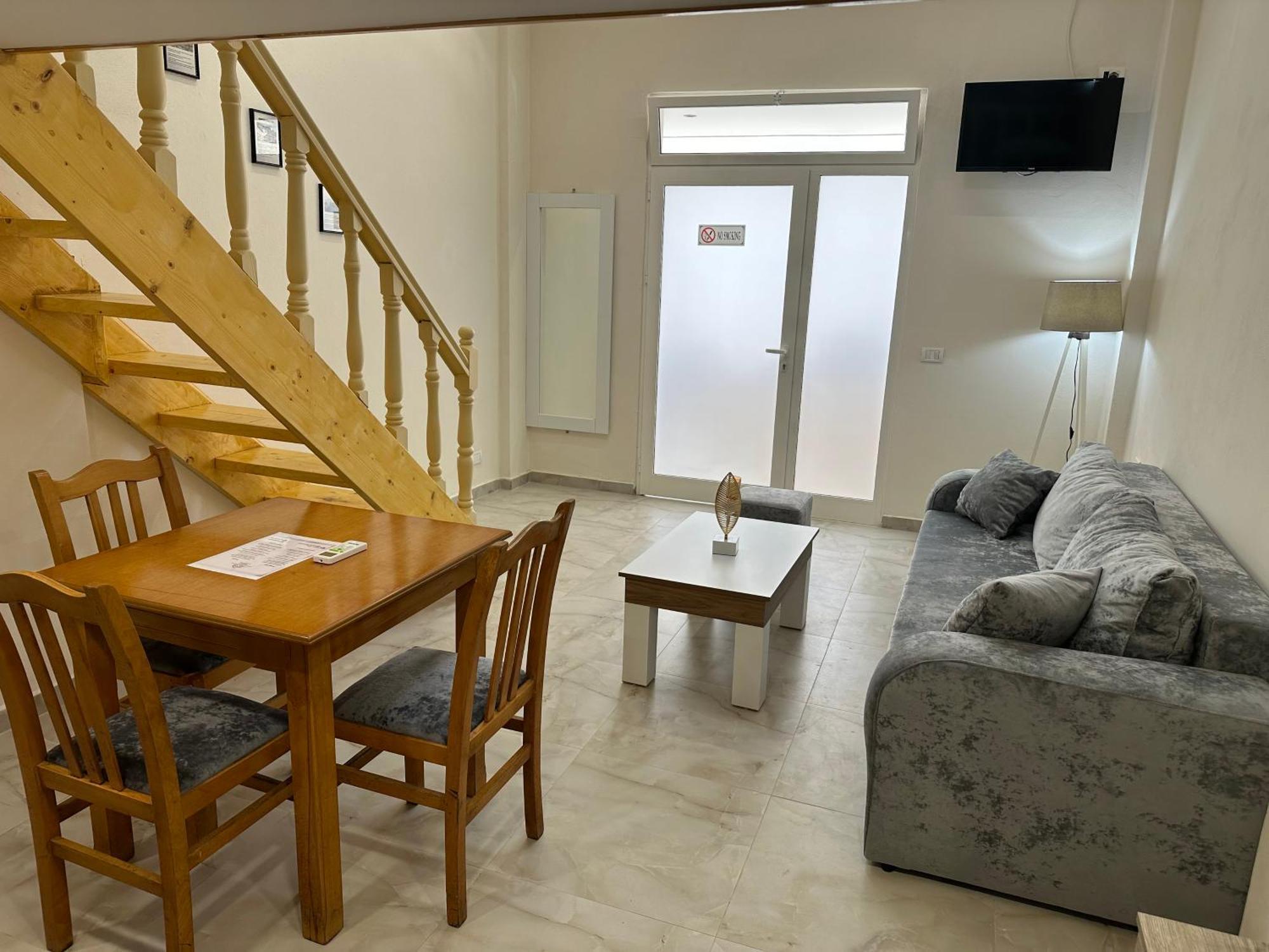 Troy Aparthotel Durres Exterior photo